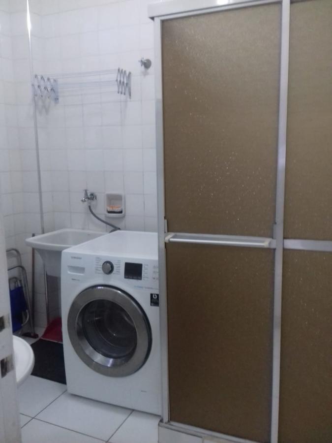 Pequeno E Aconchegante Meia Quadra Da Praia Apartamento Guarujá Exterior foto